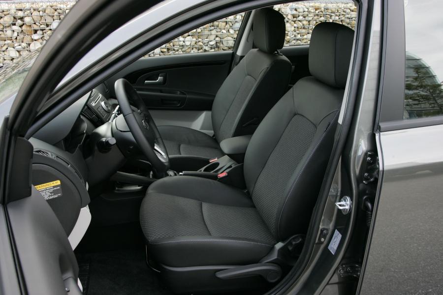  Kia cee&rsquo;d 2009 года  (фото 9 из 98)